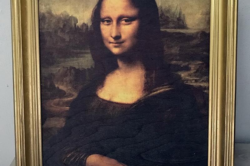 Mona lisa beats. Мона Лиза Джоконда. Джоконда Леонардо да Винчи. Мона Лиза золотое сечение. Марсель Дюшан Мона Лиза.