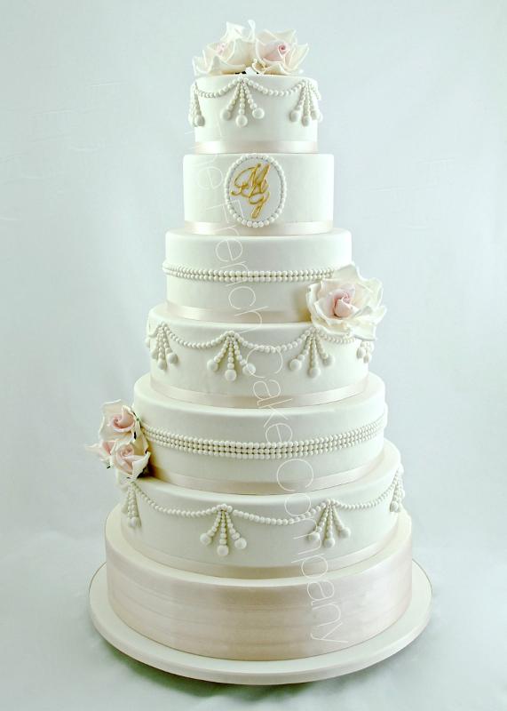 Gateaux Et Pieces Montees Sur Mesure Gateau Mariage Perles Fleurs The French Cake Company Belgique